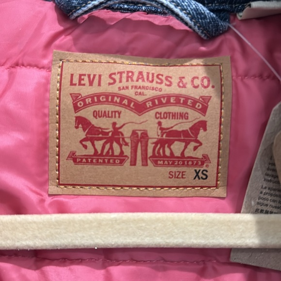 Levi’s Padded Trucker Jacket - Picture 4 of 7